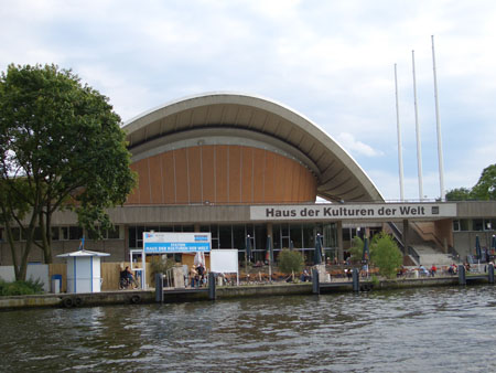 Rückseite des Haus der Kulturen